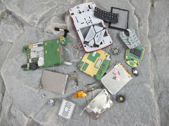 Cell Phone Parts Regardless of the make or model, they all have similar internal components.