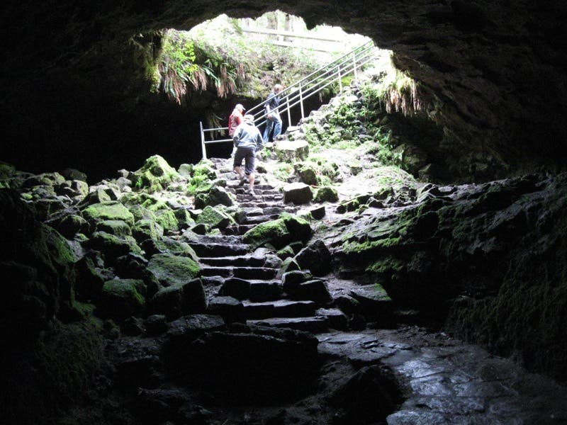 Go underground for chilly temperatures on a low-mileage dayhike in the Mt. St. Helens Lava Tube. Wander 1.75 miles through the lower and upper caves…