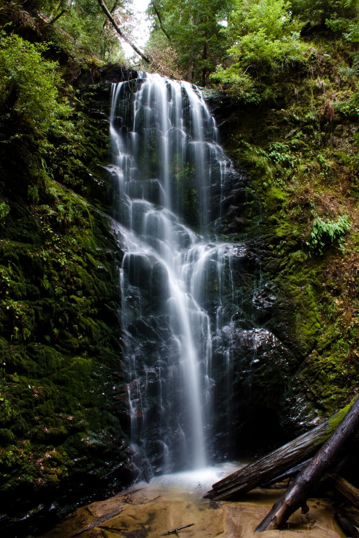 Berry Creek Falls (California) Evade the sun under a roof of colossal redwood trees to the soundtrack of roaring falls. Gain nearly 1,800 feet in elevation on this 10.2 mile loop…