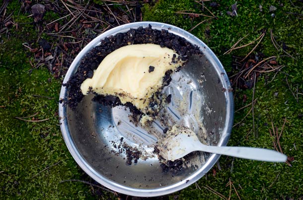 No Bake Oreo Cheesecake No Bake Oreo Cheesecake served with: GSI Glacier Stainless 7ā Bowl: $5.95, 5.1 ozĀ gsioutdoors.com REI Campware Soup Spoon: $1.00, .3 ozĀ www.rei.com