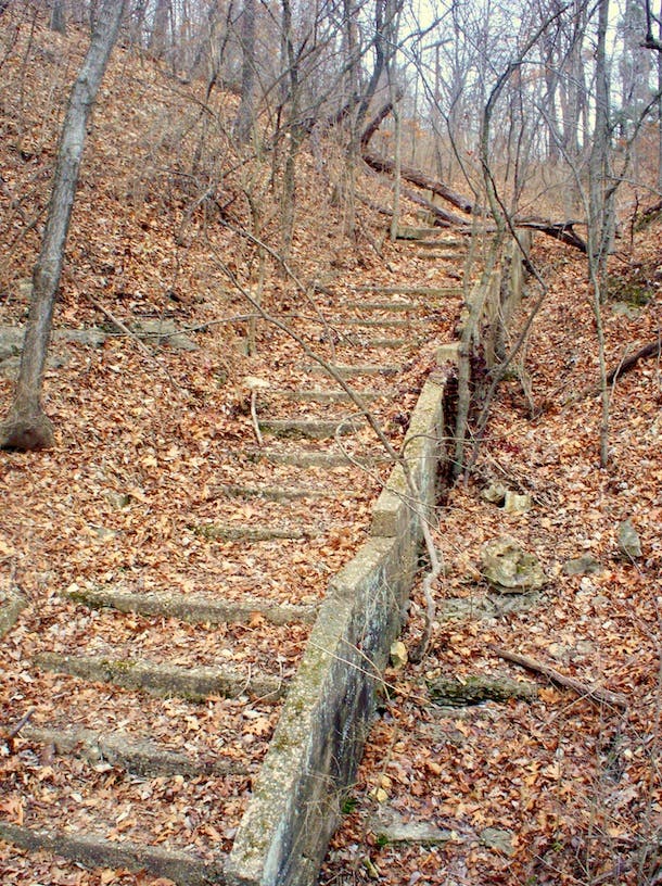Castlewood, MO During the early 1900s, the Meramec River was a favorite destination for wealthy St. Louisans looking to escape the stresses of city life. Although…