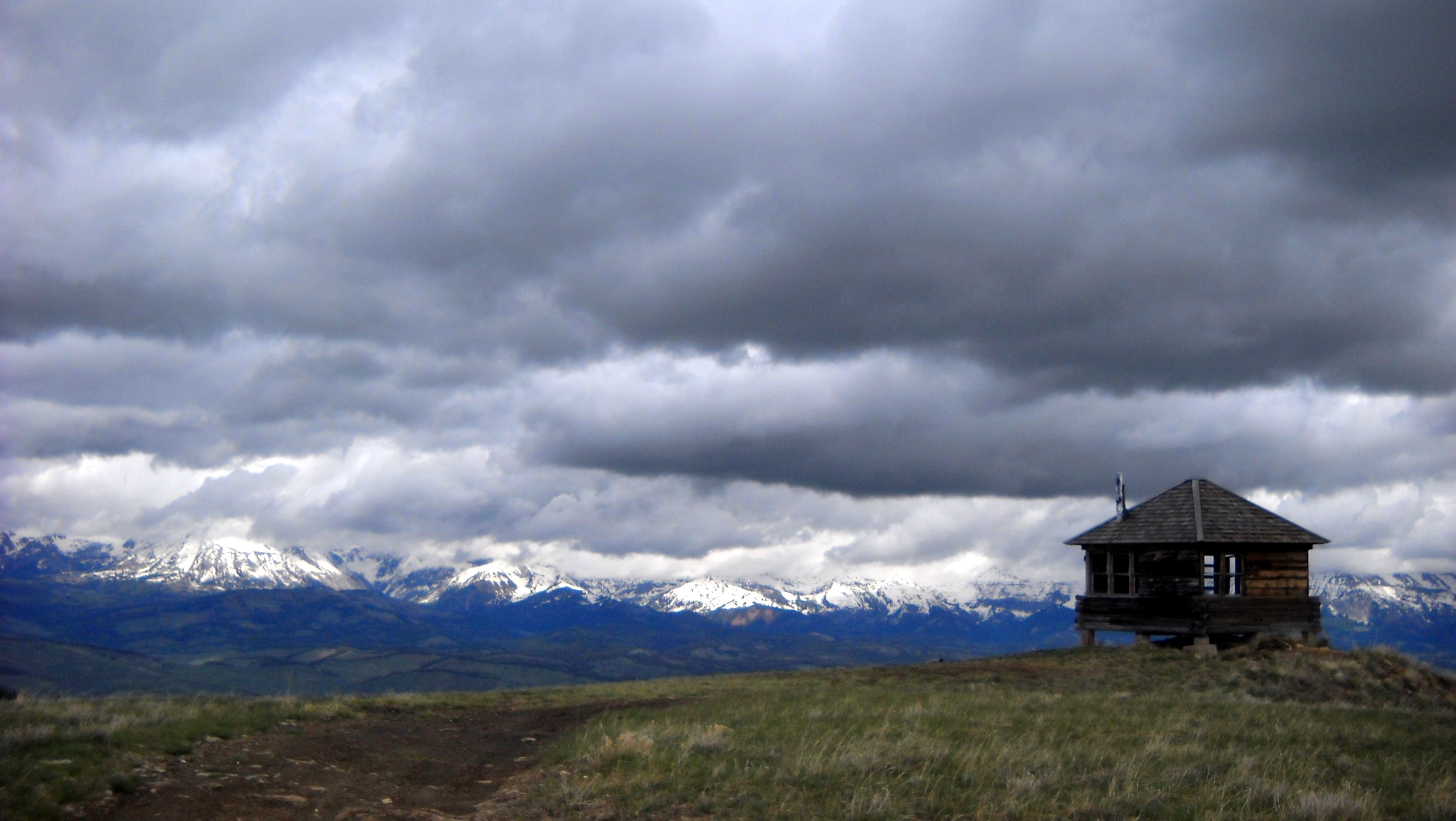 Monument Ridge (WY) Skip the national park crowds and hike 4.5 miles (one way) this to this early-season gem just 30 miles south of Jackson Hole. Views from the…