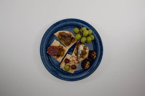 A finger-food feast Small plates, big flavors—no stove required. Scroll down for our favorite flavor combos!