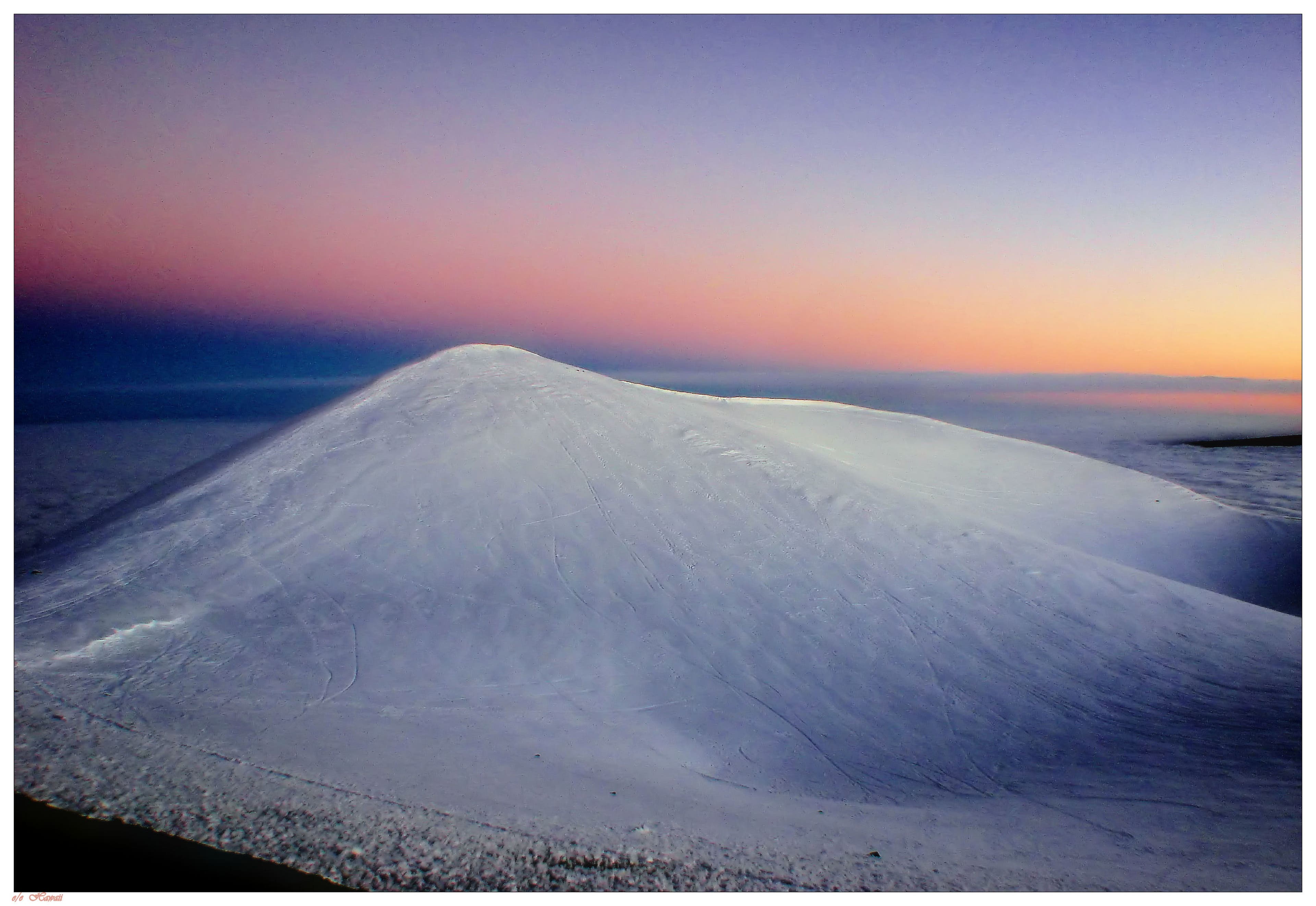 The Mauna Kea Trail leads to the highest point in Hawai'i (13,796') atop the Mauna Kea volcano. The steep 12-mile roundtrip trail (with 4,500 feet of…