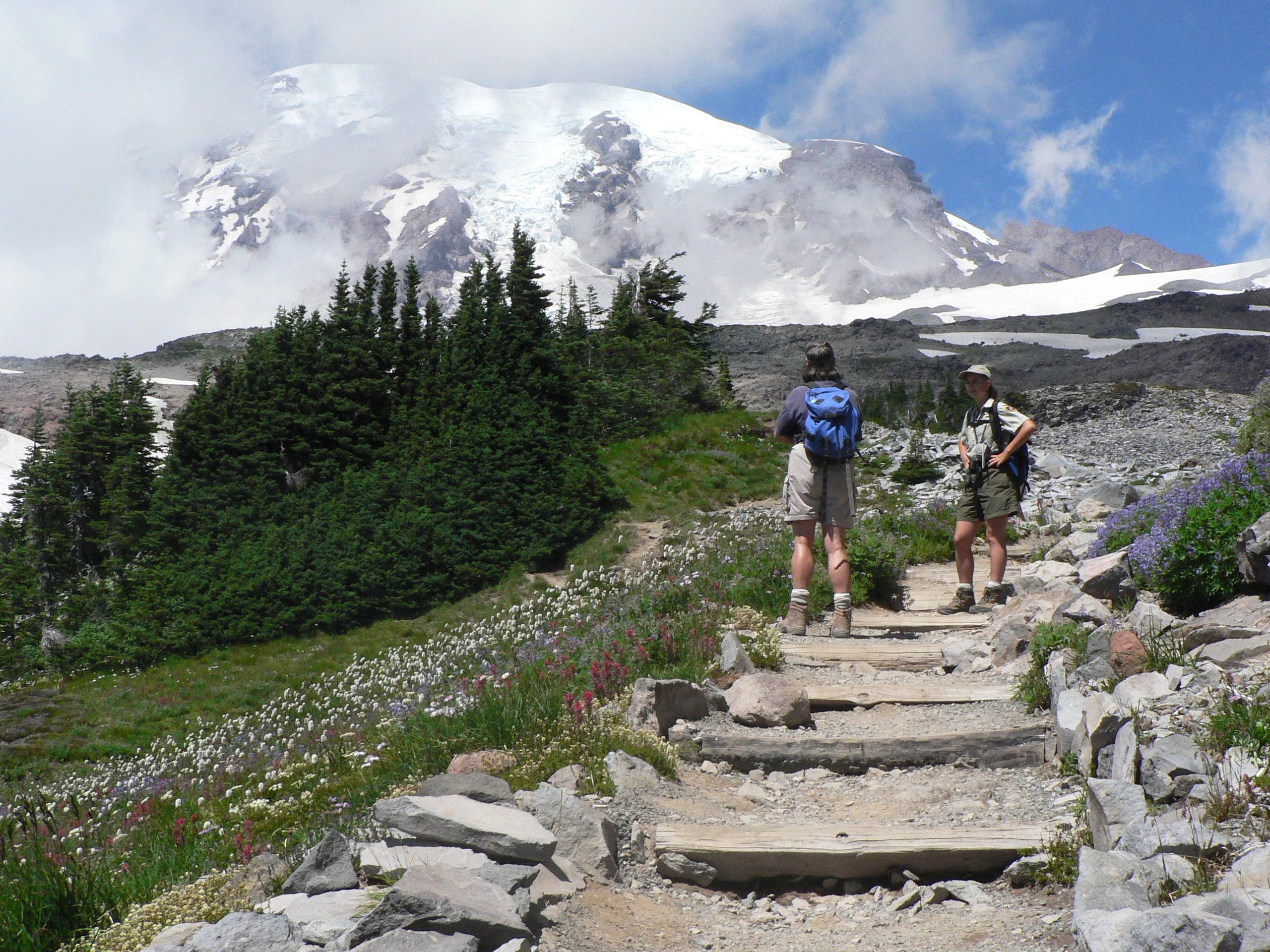 Washington's Mount Rainier is one of the country's best-known active volcanoes. Experienced mountaineers can climb and ski the heavily glaciated peak…