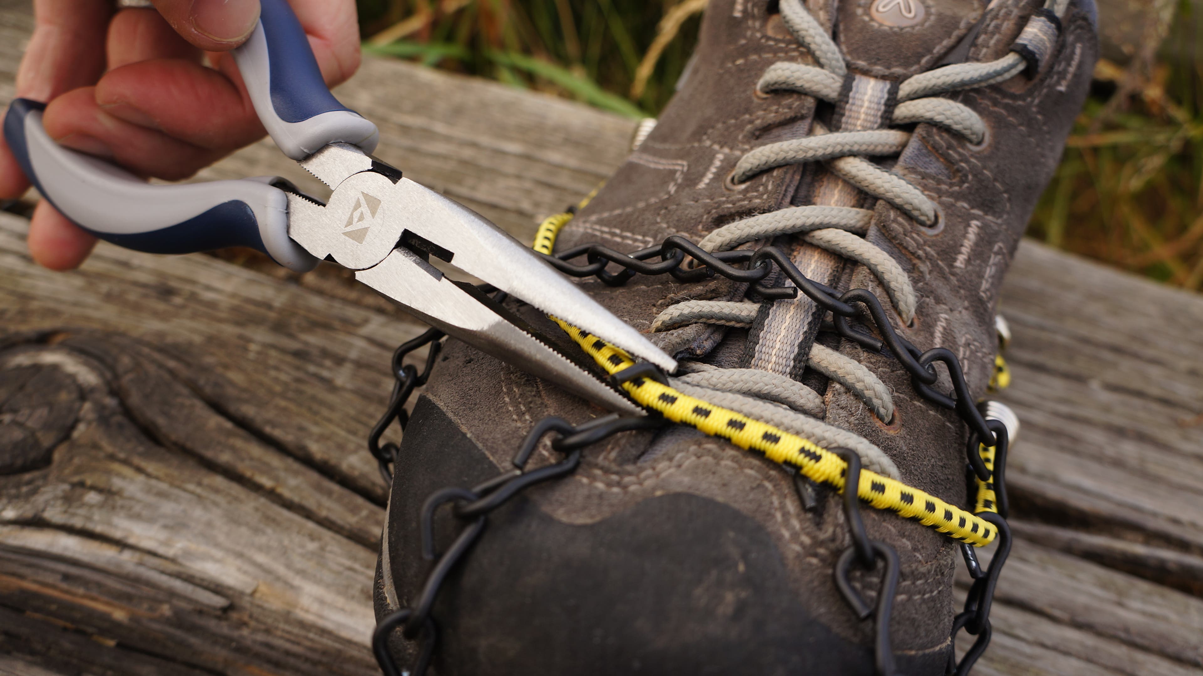 Do the same with the bungee cord hooks.