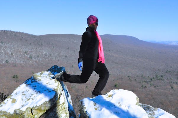 Hip flexor and shin Best hiking stretches - Hip flexor and shin