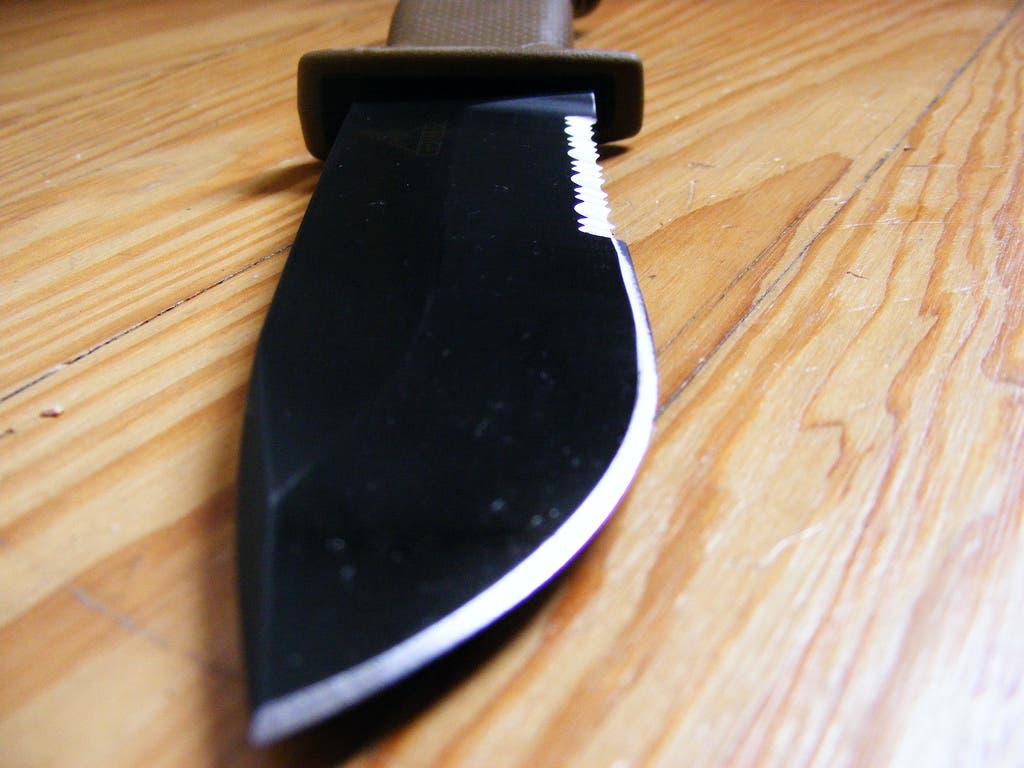 3437687339_6218543ae7_b knife