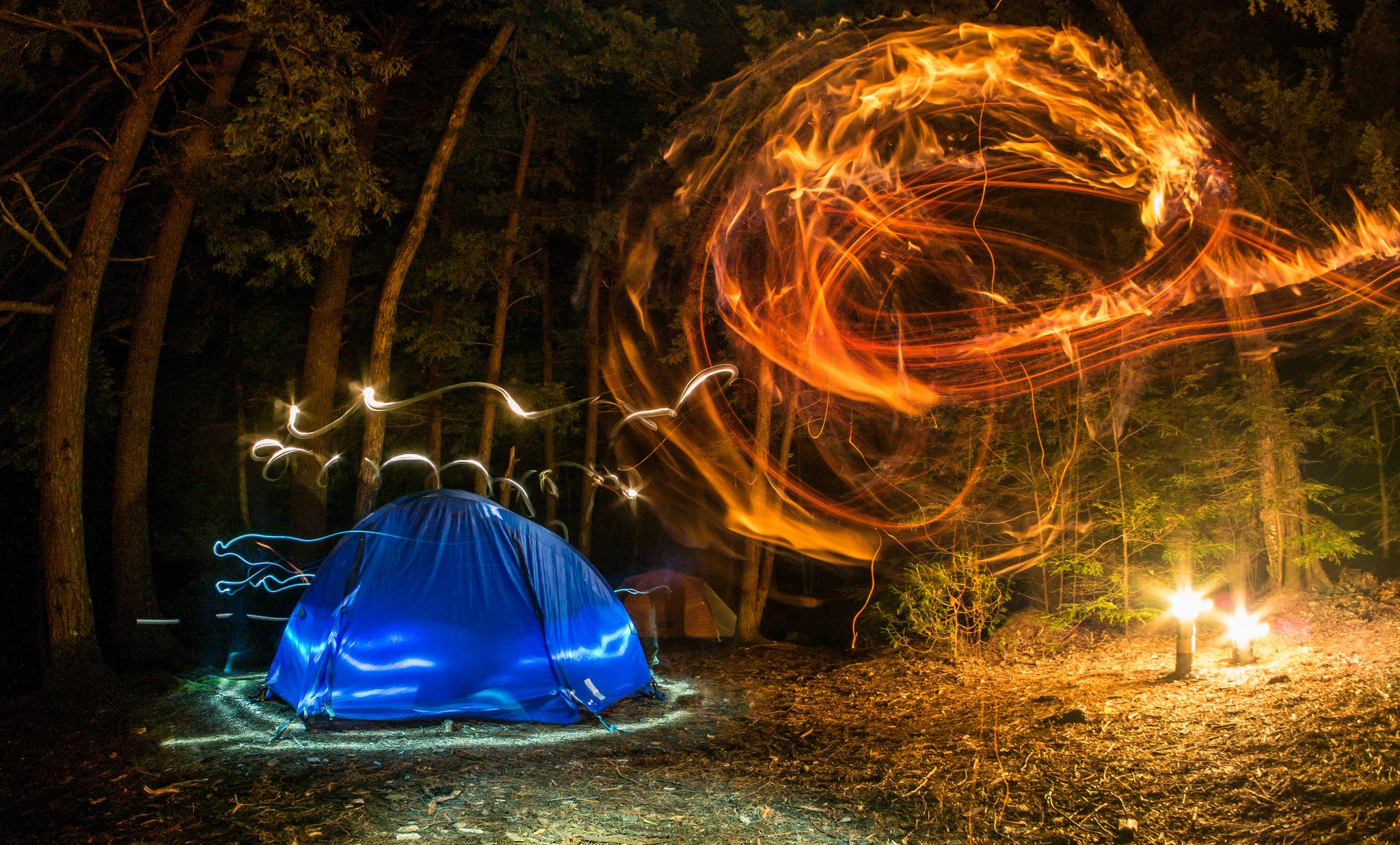 7868569744_f398f08953_k How to photograph night skies light painting