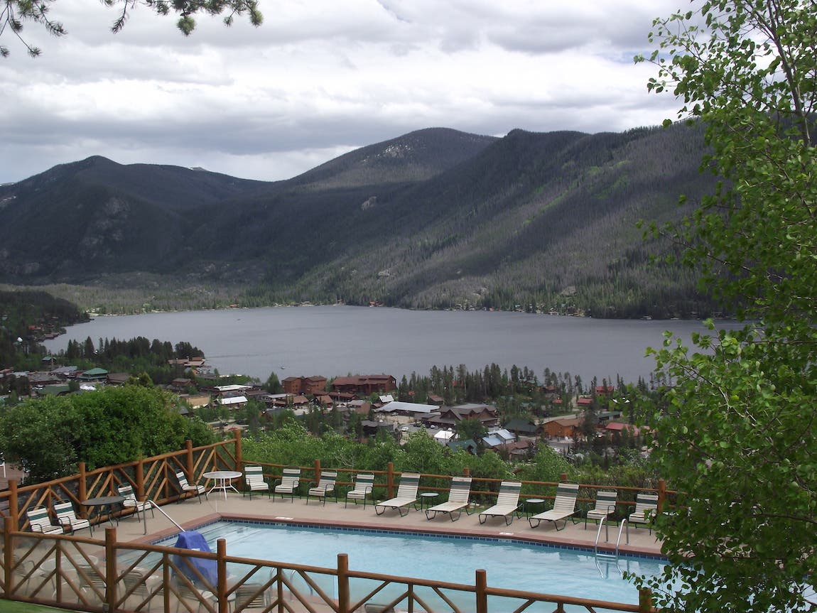 Grand Lake, Colorado best national park towns - Grand Lake, Colorado