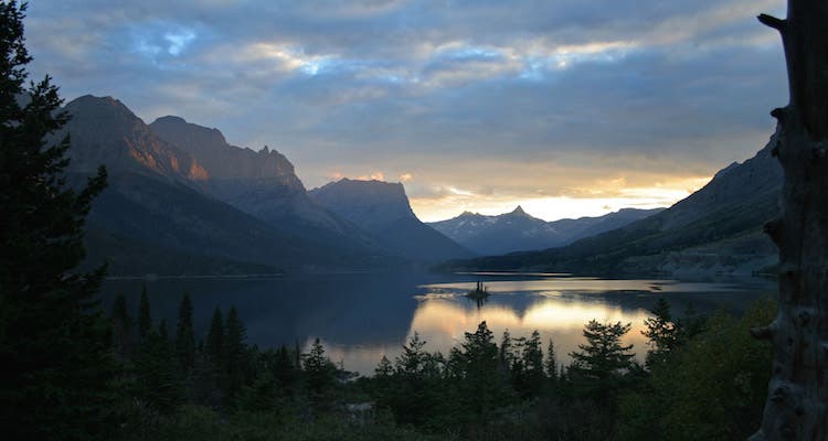 best glacier national park photos - sunrise