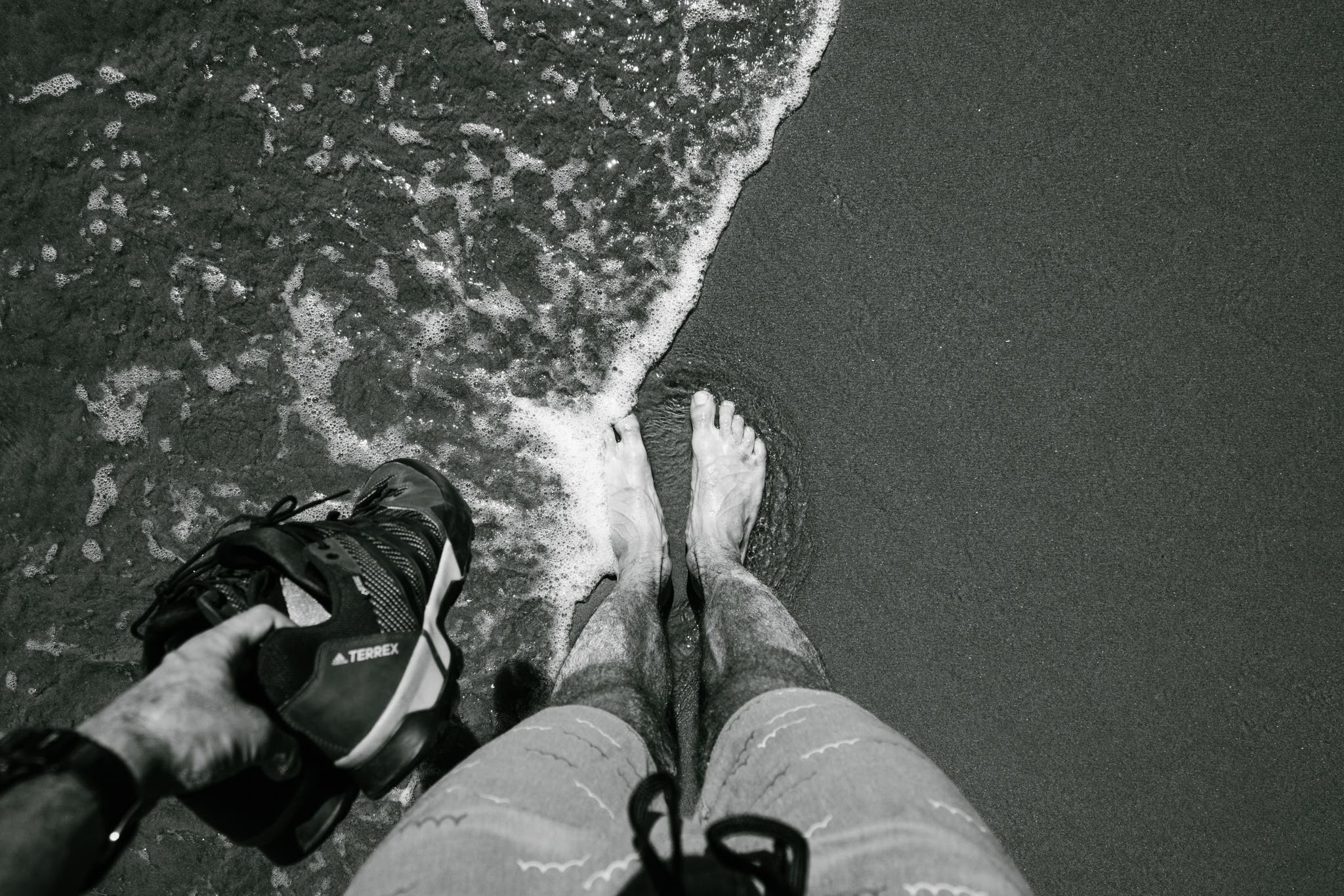 100 days outdoors - Day 58 - feet in ocean