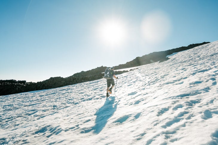 _DSC9595 100 days outdoors - week 7 - hiking the snowy path to the summit of Mt. Adams