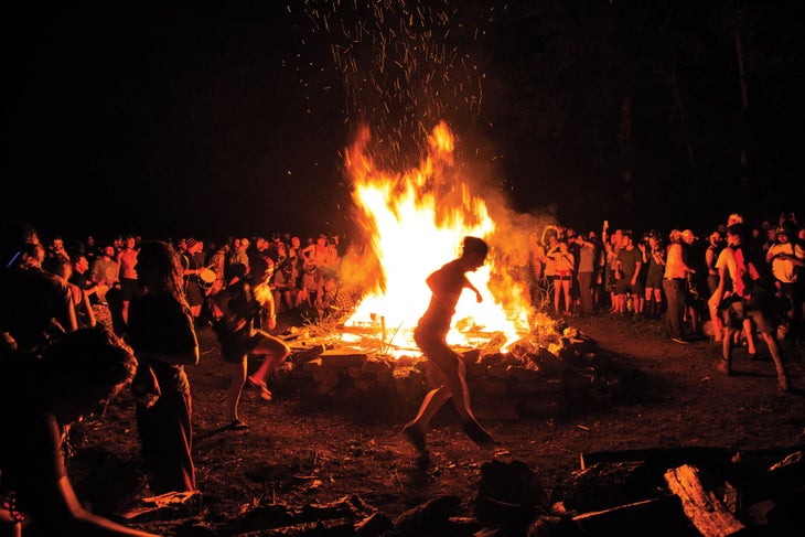 The Hardiest Partiers on the Appalachian Trail