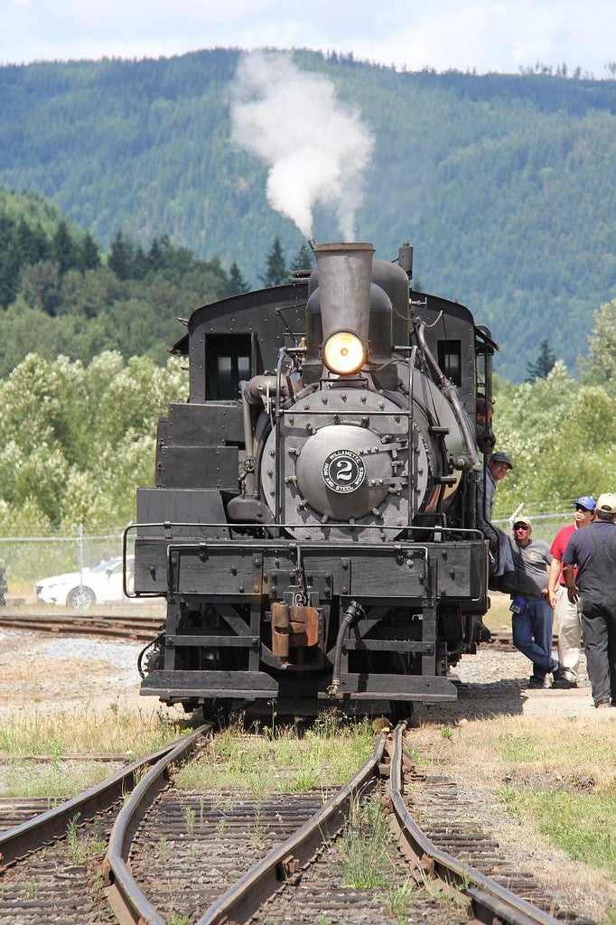 Polar Express Comes to Mt. Rainier Railroad