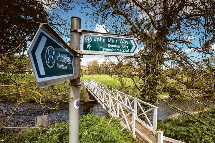 BP0118SCOT_MacLeanEastLintonJMWXT15970-gf3 A bridge over the river Tyne, on the hike's first day heading west from Dunbar in Scotland.