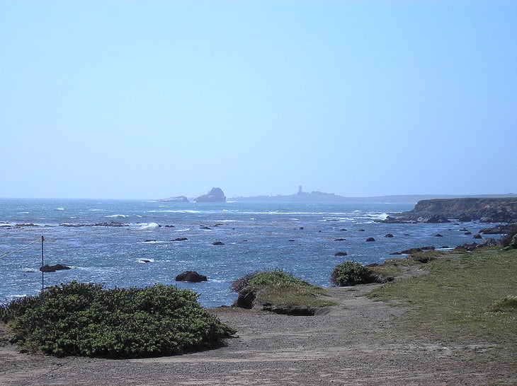 1024px-Coast_Piedras_blancas Condor Trail building trail