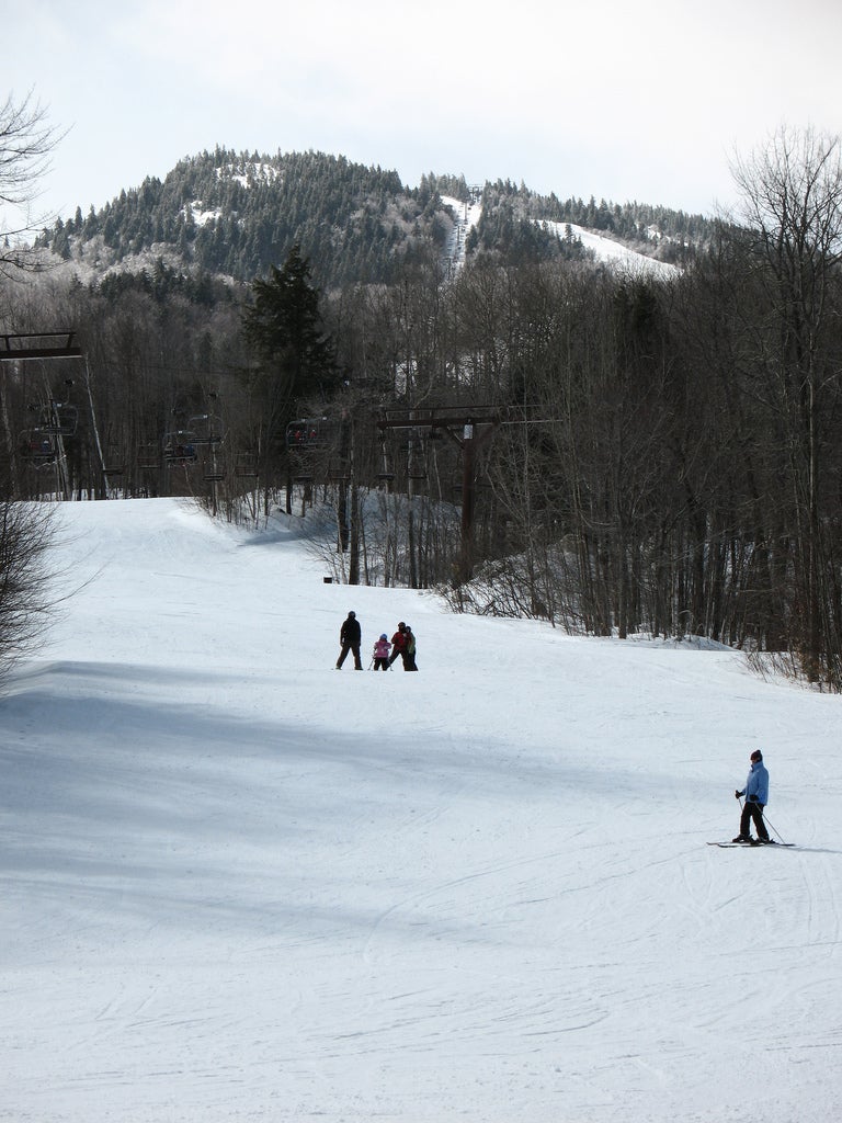 Snow Tubing Accident Kills New Hampshire Teen