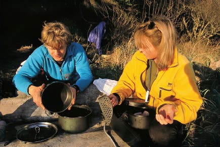 1998_02 editors choice 1998 mountain research alpine kitchen