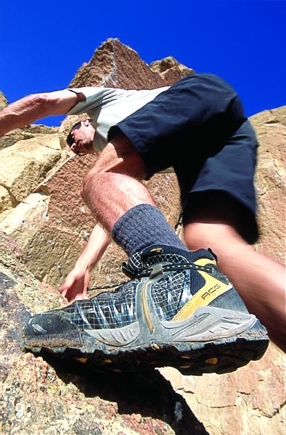 2004_EDCH12 copy editors choice 2004 nike lightweights