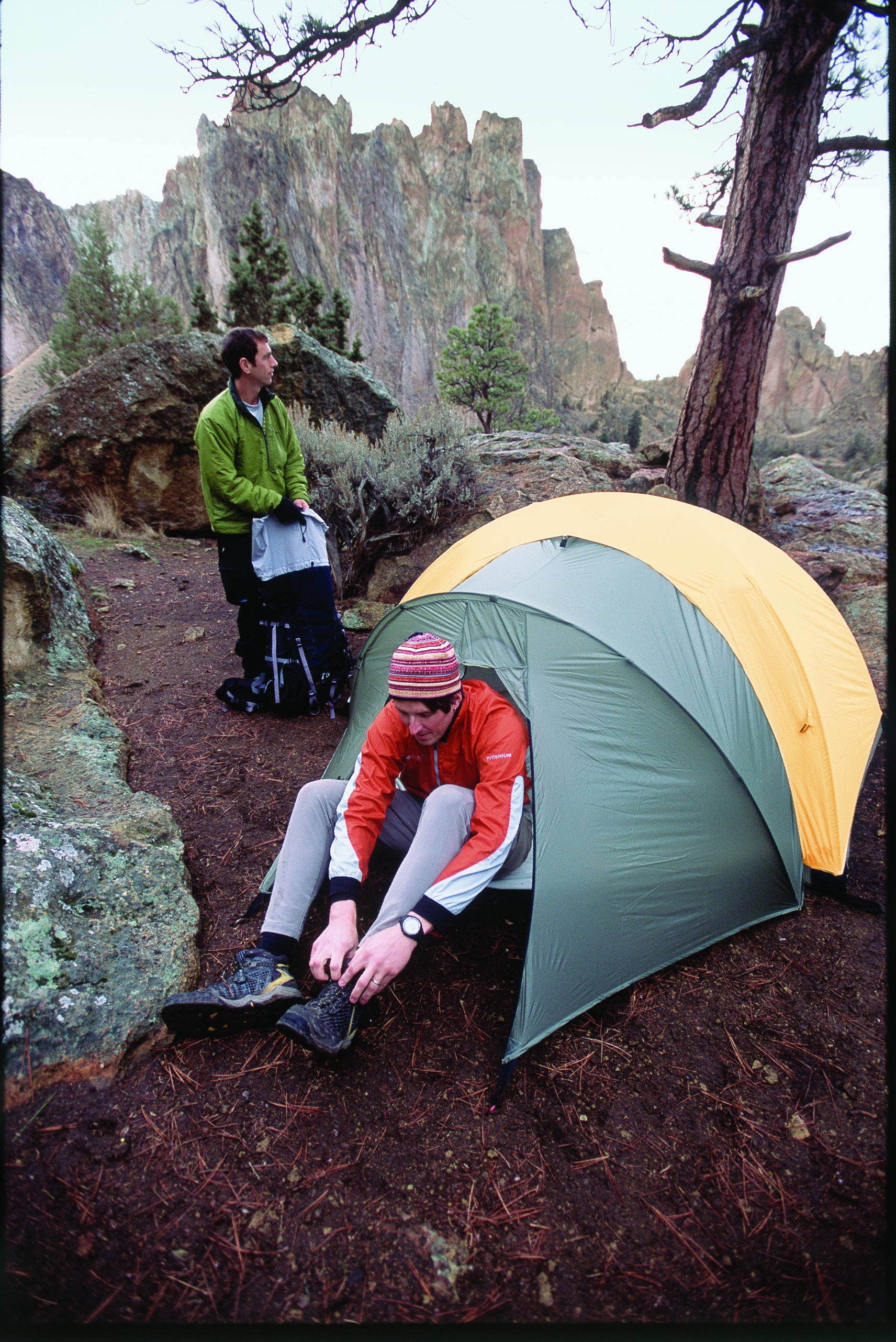 Sierra Designs Nomad 6 Camping Tent Review – TreeLineBackpacker