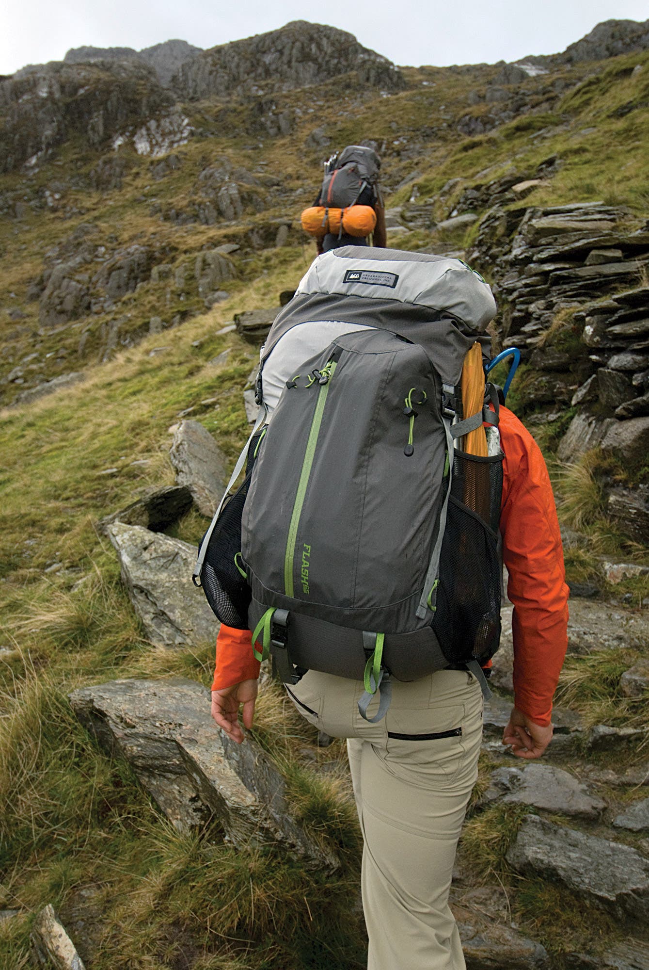 2009_BP0409EC04_bjk editors choice 2009 rei backpack