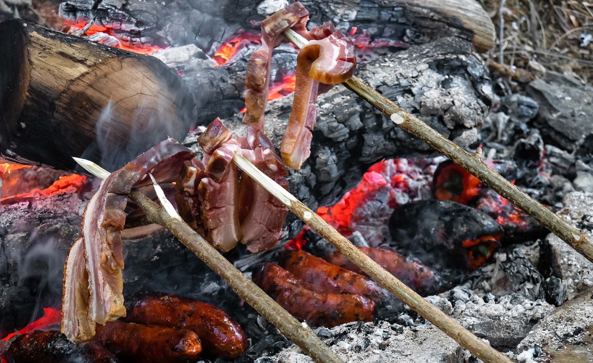 bacon on campfire