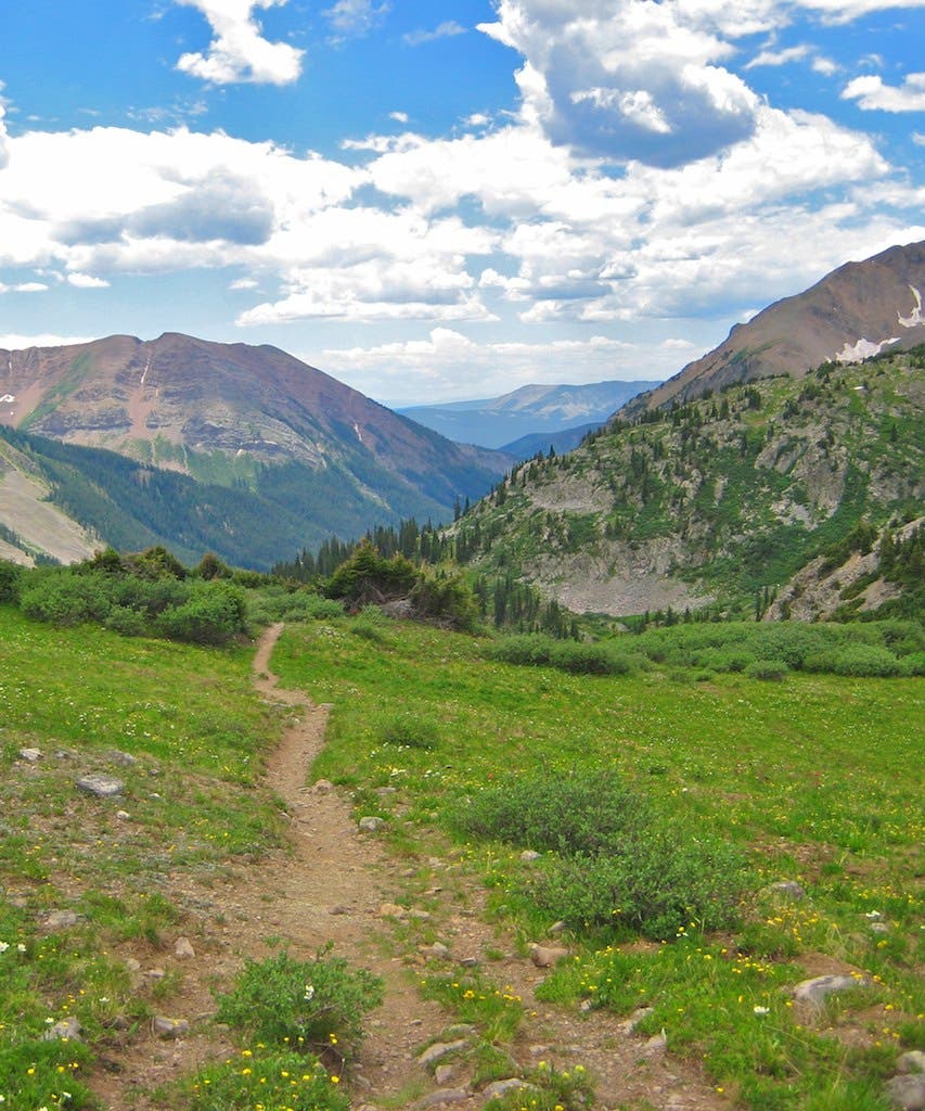 east maroon pass None