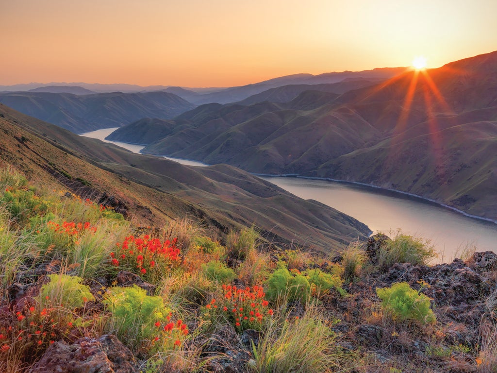 Why Hells Canyon Is Better Than The Grand Canyon   0618play Geop Lhowarddt2446snakeriverroute 1024x768 