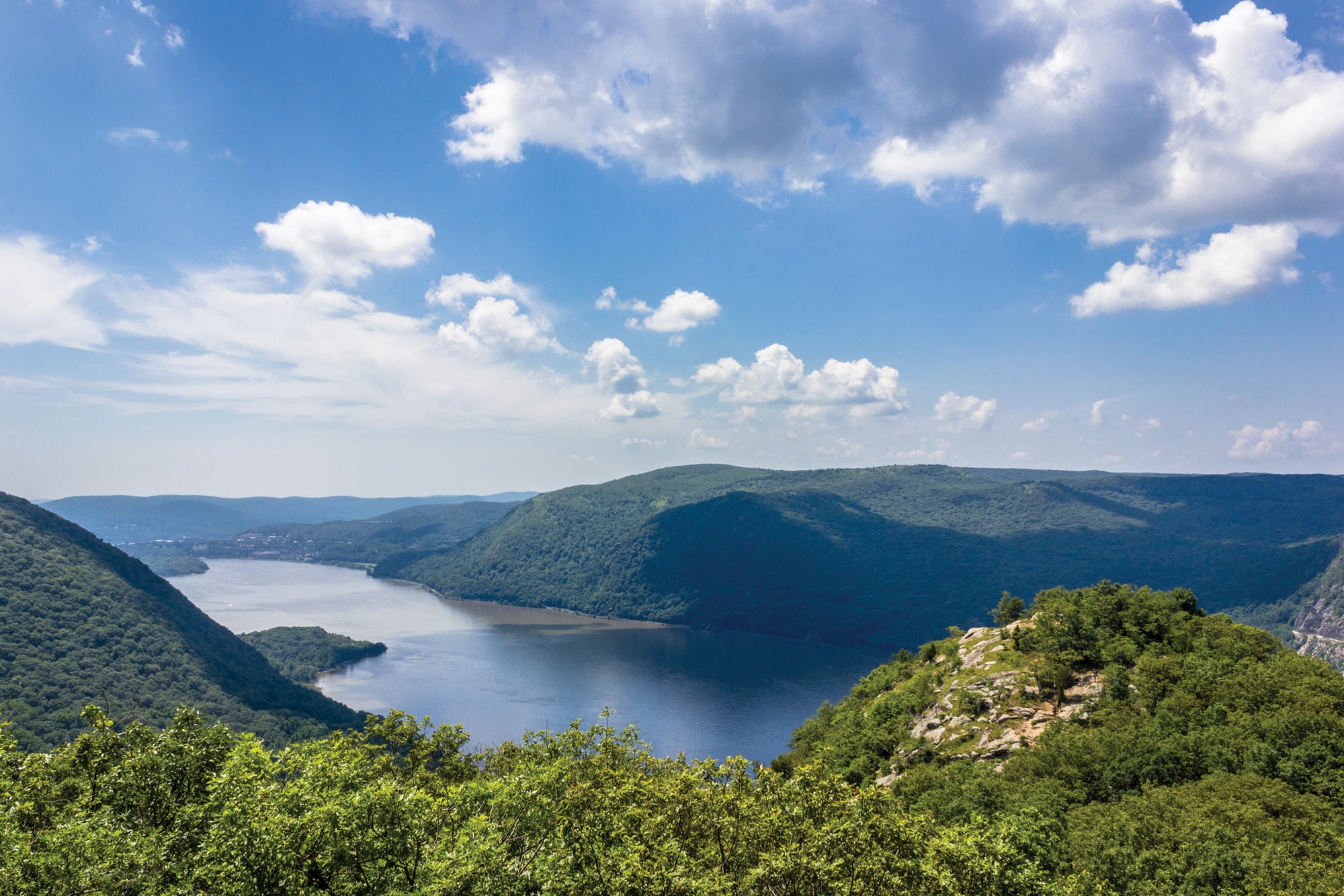 "Best Local Hikes New York City Breakneck Ridge"