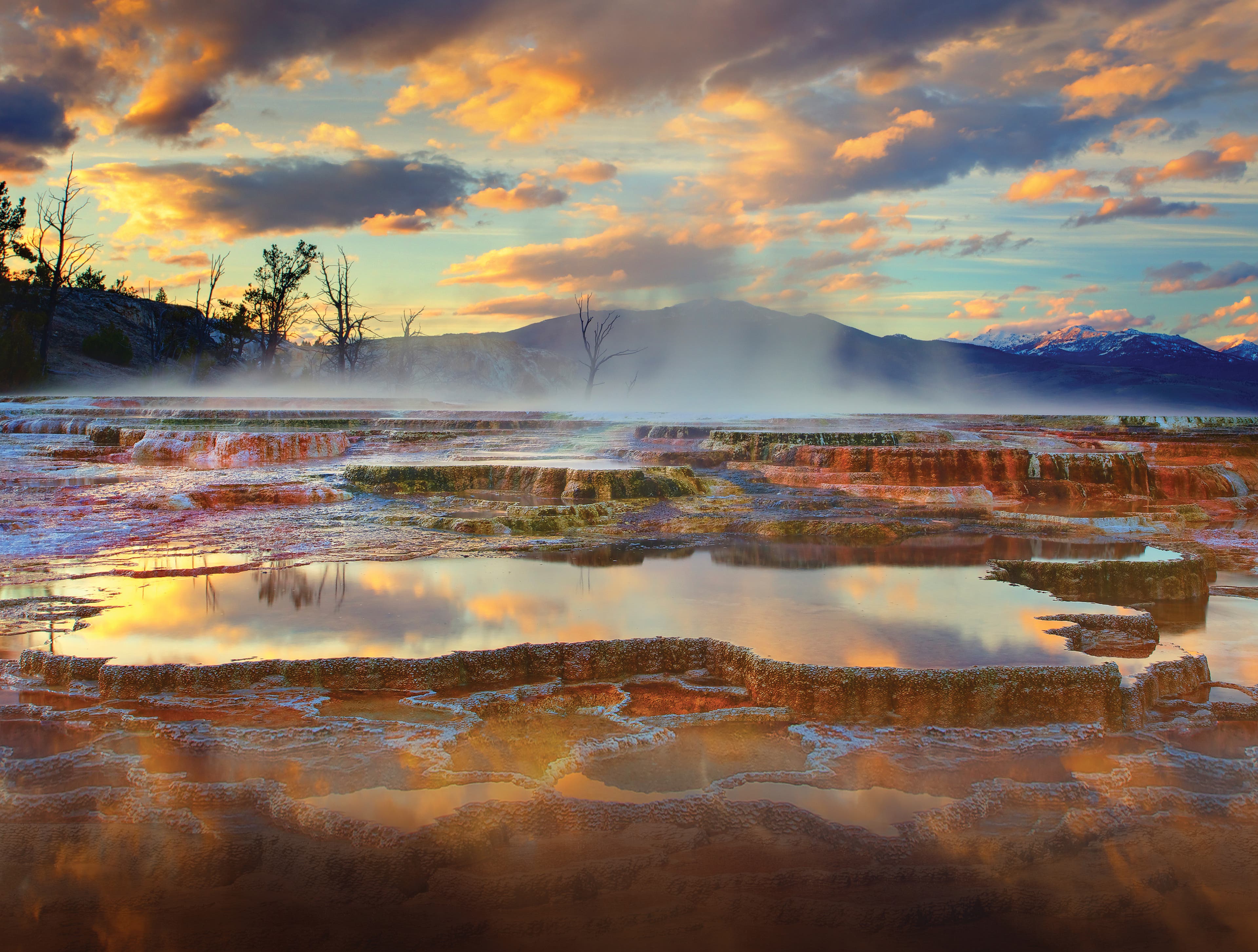 Yellowstone National Park: Mammoth Hot Springs