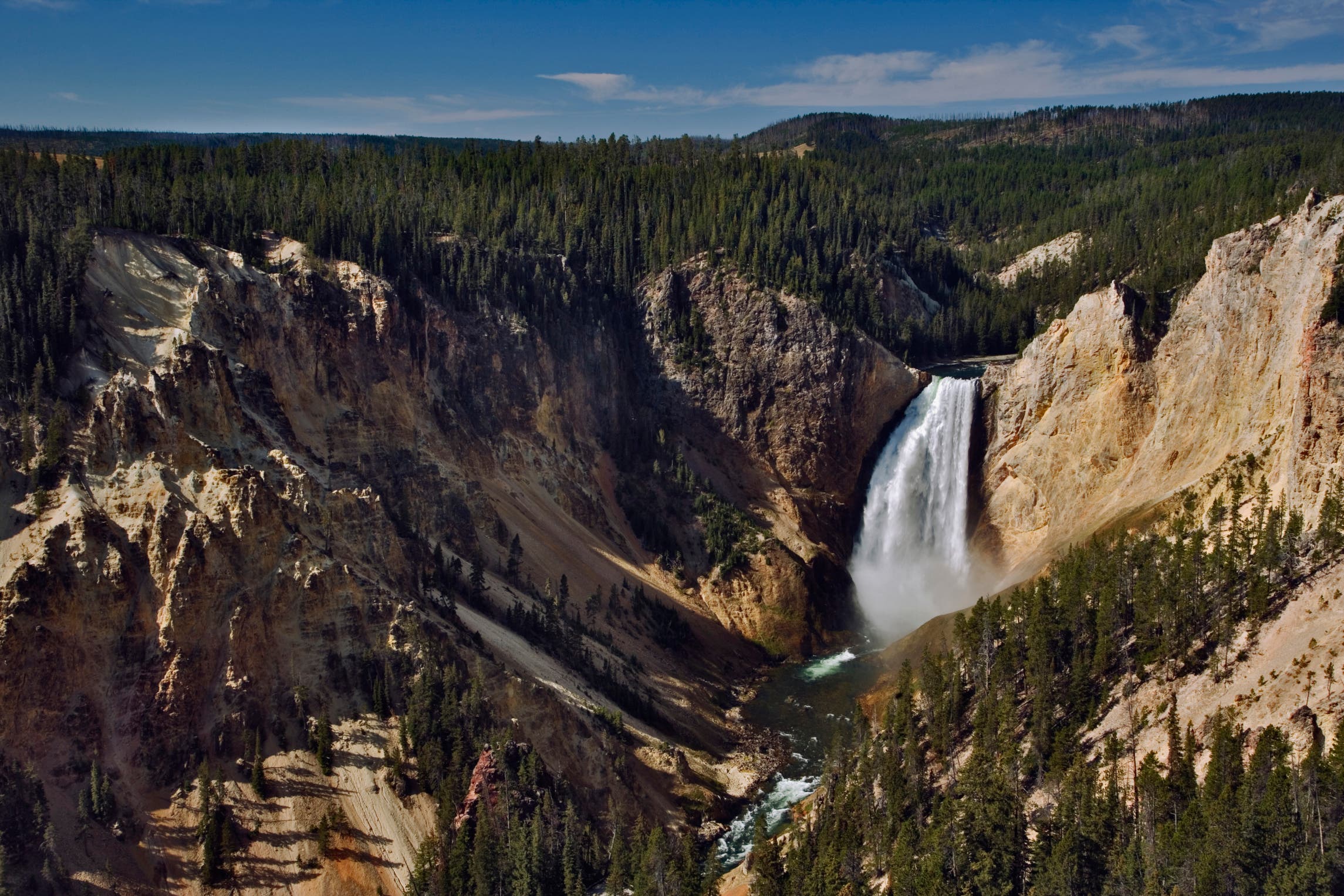 GettyImages_200543476-001_Yellowstone_GrandCanyon None