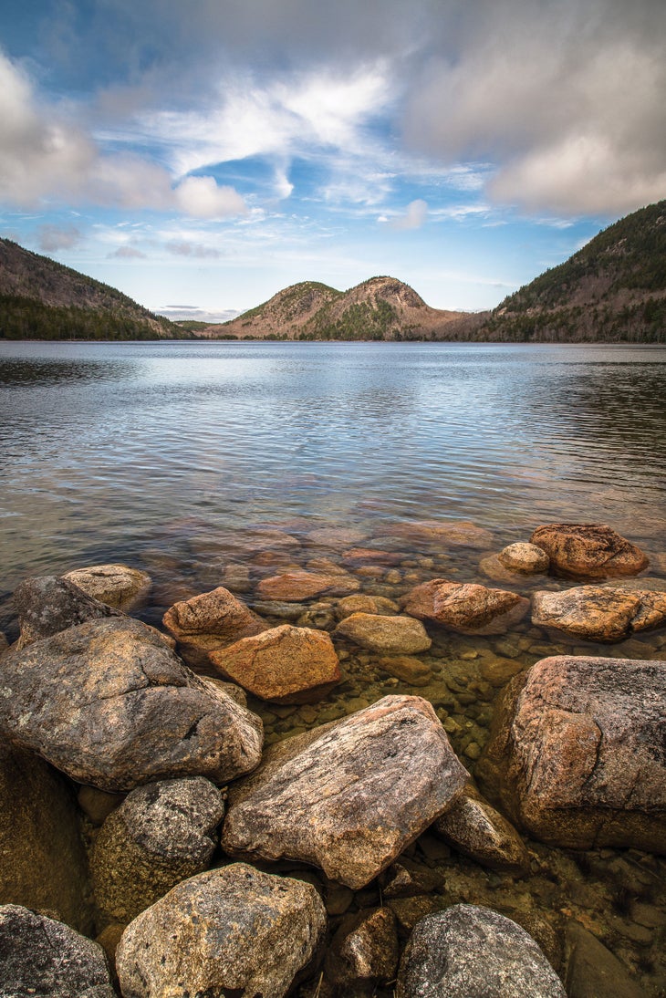 BP0918FEAT_ROUNDMNT_Ben_williamson_JordanPond Hike Acadia National Park, Maine