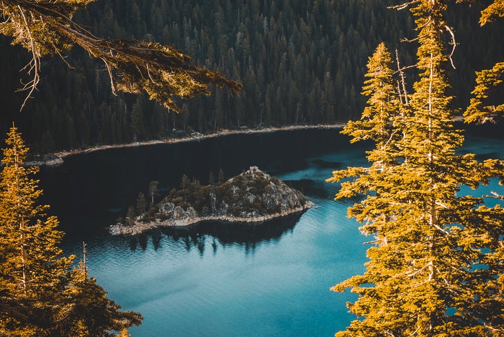 jeff-hopper-132555-unsplash Lake Tahoe Hiking
