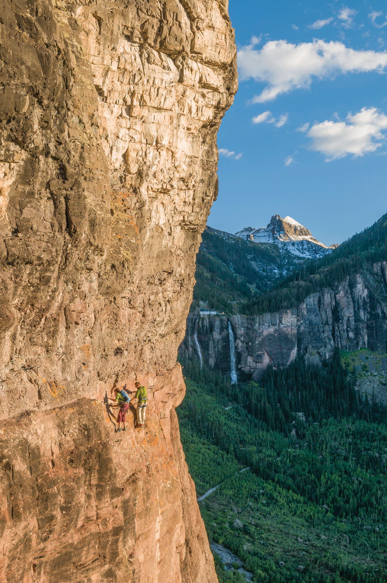 1018FEAT_WalkTheLine_Telluride_kh0809146059 High ledges Telluride Via Ferrata