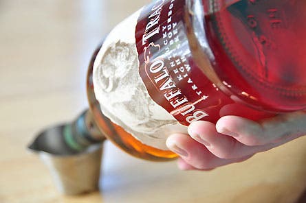 Slideshow Bartender Manhattan 2 445x260 25588 None