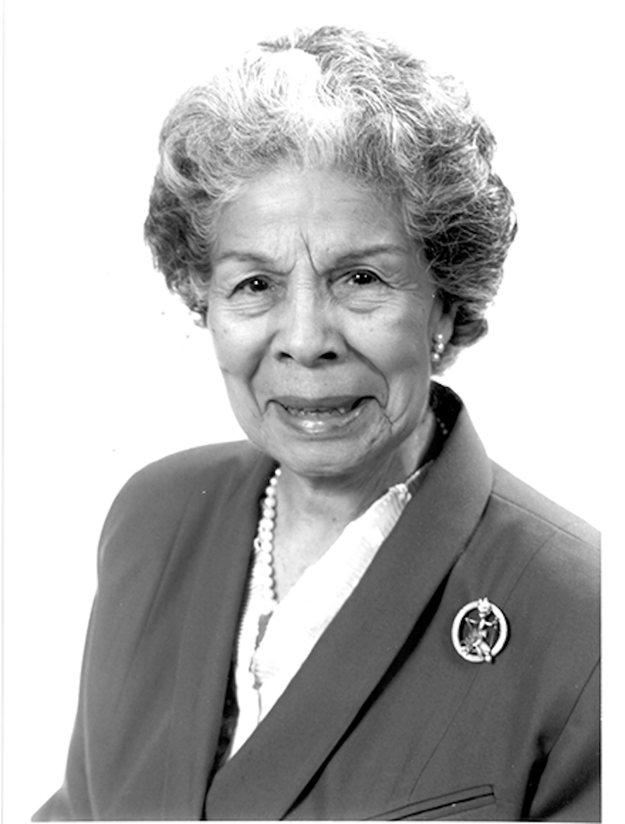 1995_castillo_profile2 None