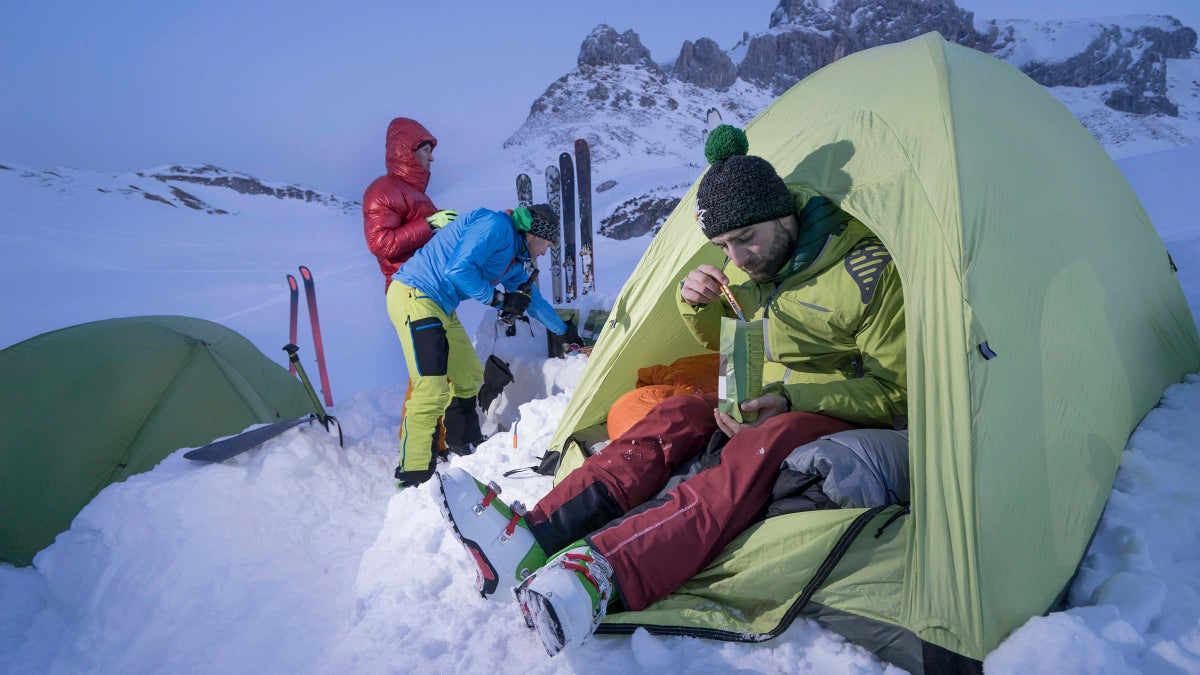 The Best No-Freeze Snacks for Backcountry Skiing