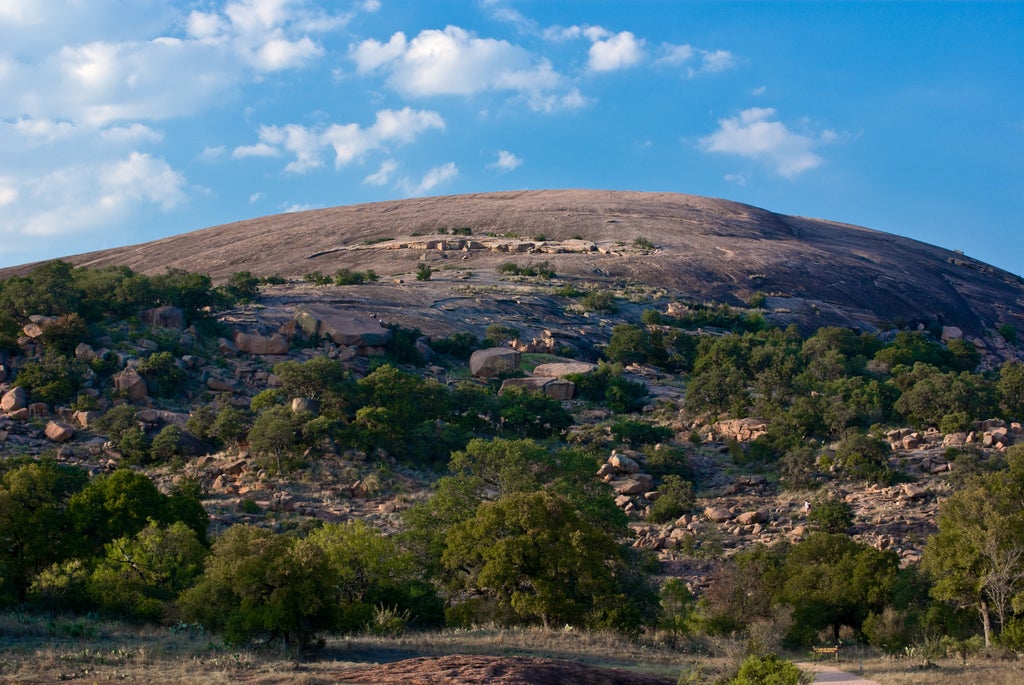 Hike of the Week Enchanted Rock State Natural Area, TX