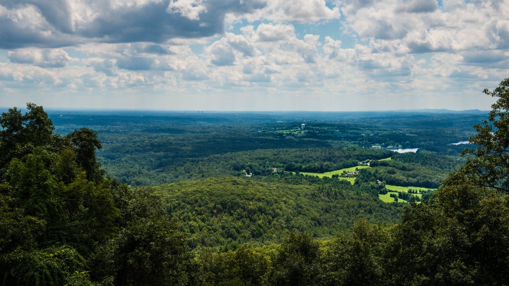 Hiking Mt. Holyoke Range and J.A. Skinner State Parks