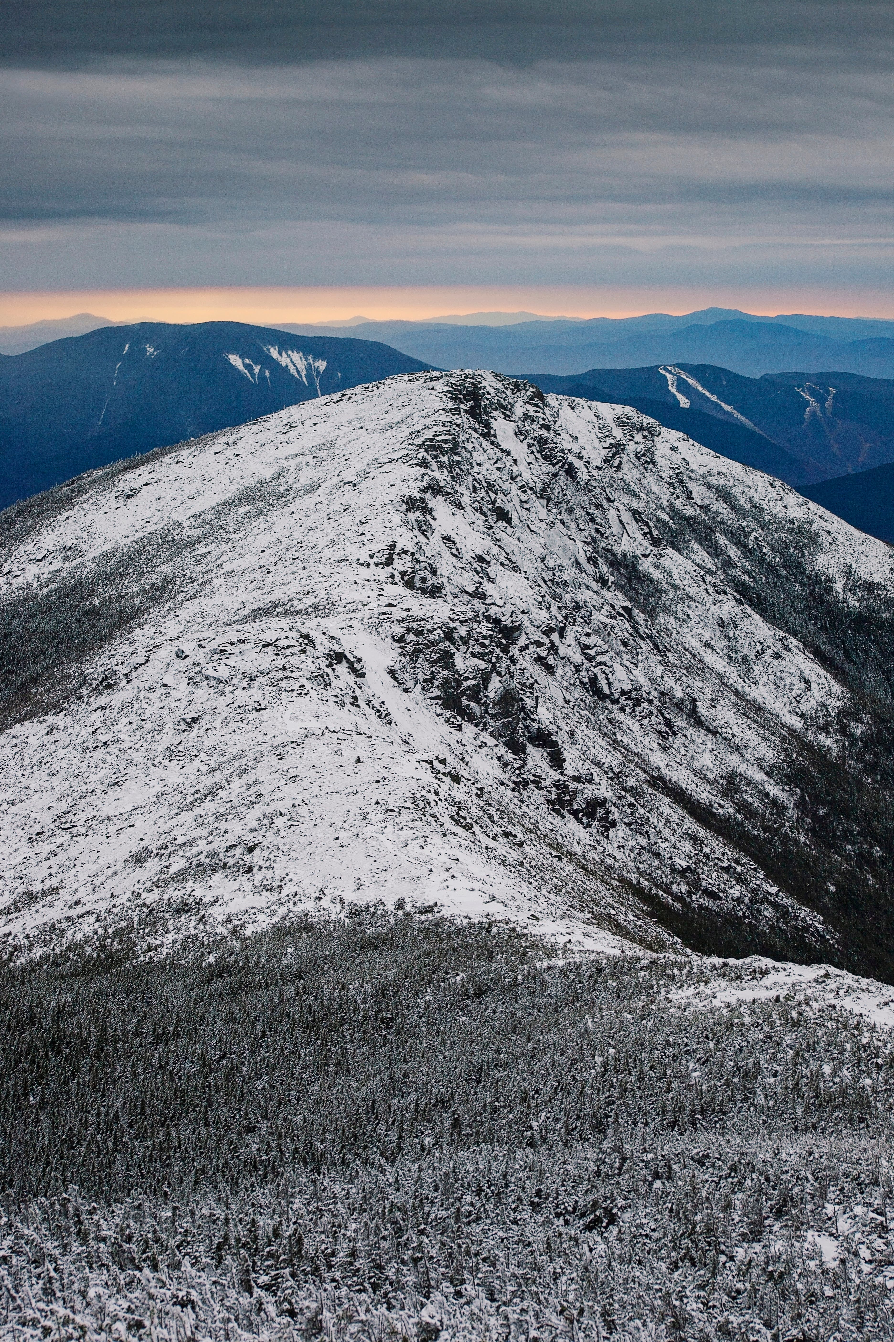 Bondcliff Color None