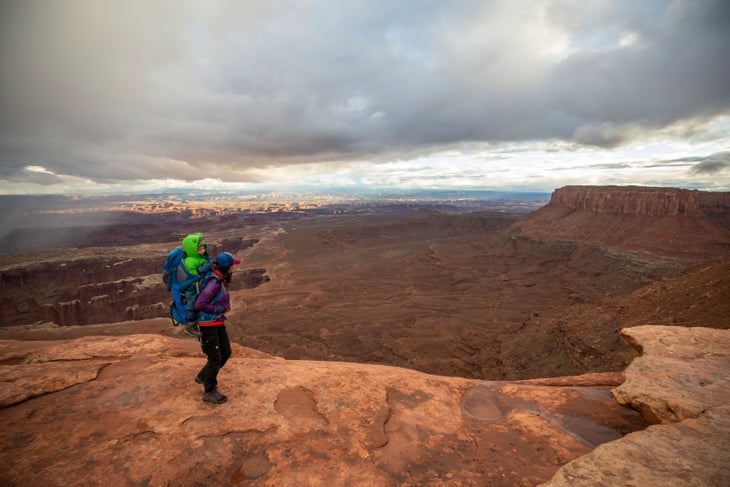 How to pick the perfect hike for kids of all ages