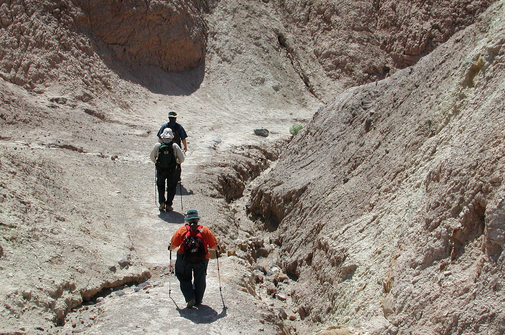 Hikers_entering_Gower_Gulch Gower Gulch Death Valley
