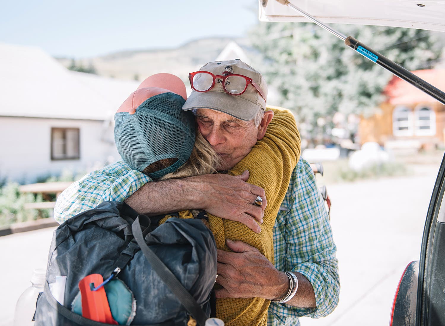 0120Feat_LakeCity_Hug None