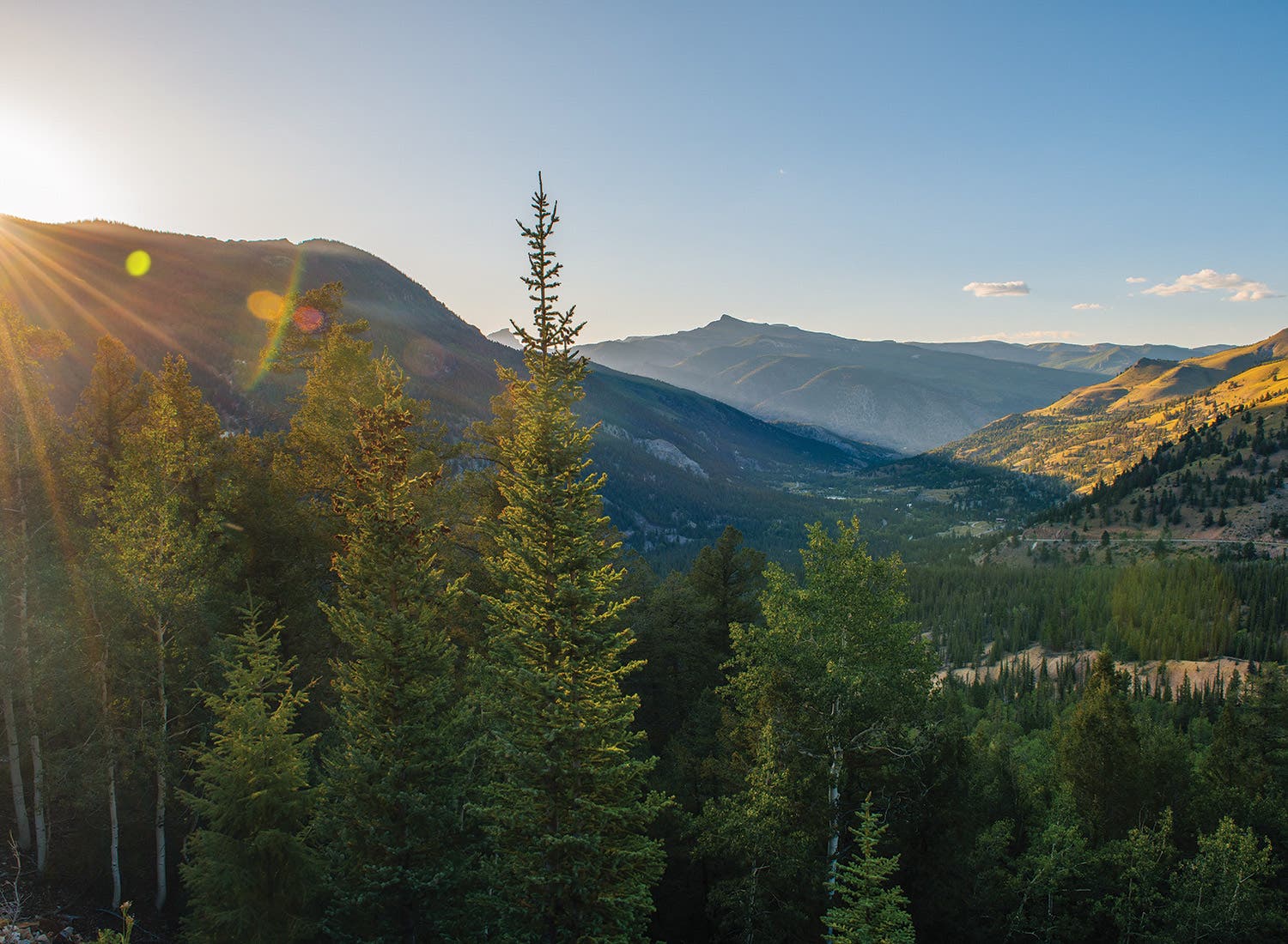 0120Feat_LakeCity_OpenerScenic None