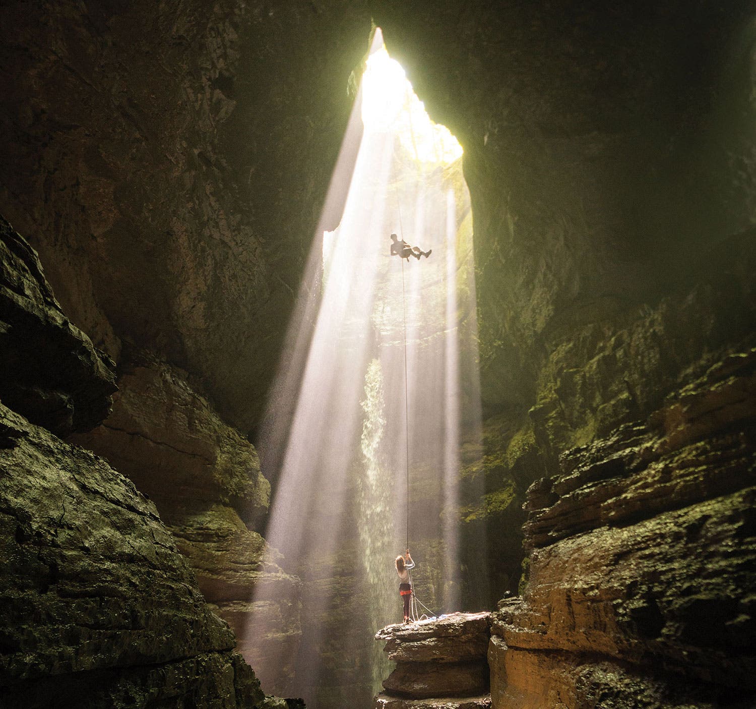 BP0918PLAY_VIEWFINDER__QuinSchrockDSC04808_gn-BLD-LALBANESE-IMAC STEPHENS GAP CALLAHAN CAVE PRESERVE, ALABAMA