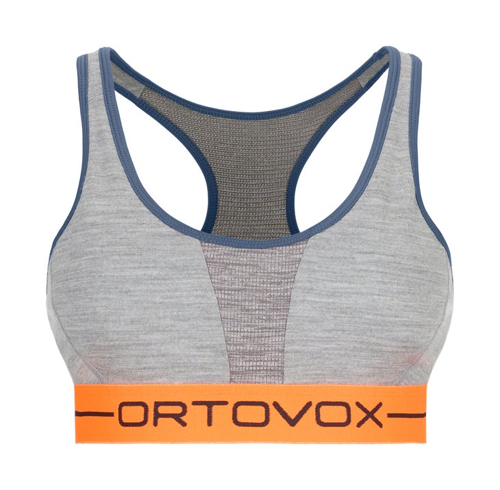 How To Choose a Sports Bra For Hiking - Andrea Kuuipo Abroad