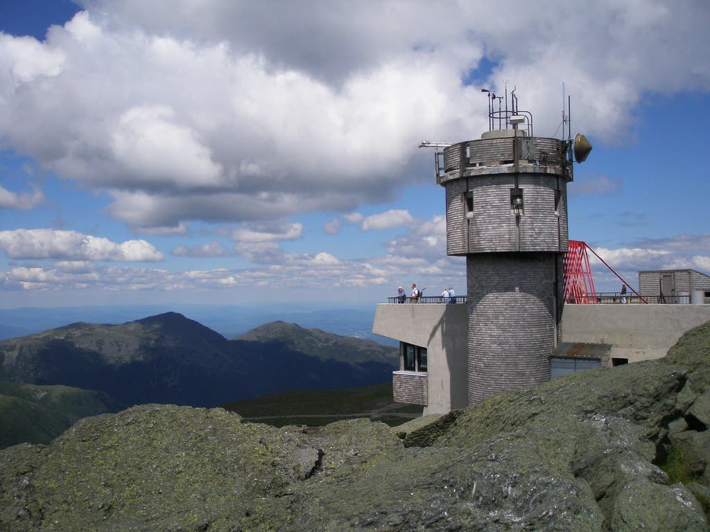 Hiking Mount Washington, the World's Windiest Mountain - Backpacker