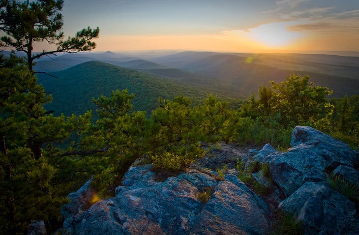 view of the ouachita Mountains from Flatside Pinnacle