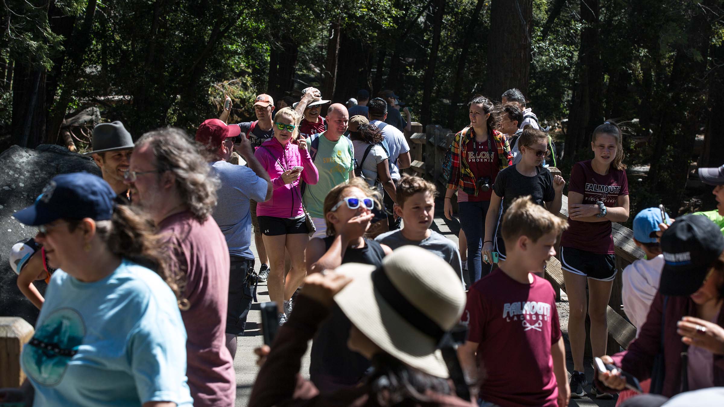 yosemite national park crowd